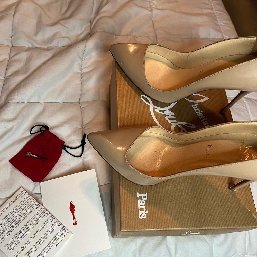 100% authentic Christian Louboutin Corneille heel